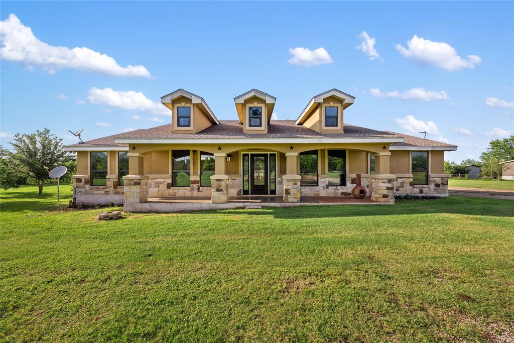 108 Whispering Pines DR, Bastrop, TX 78602