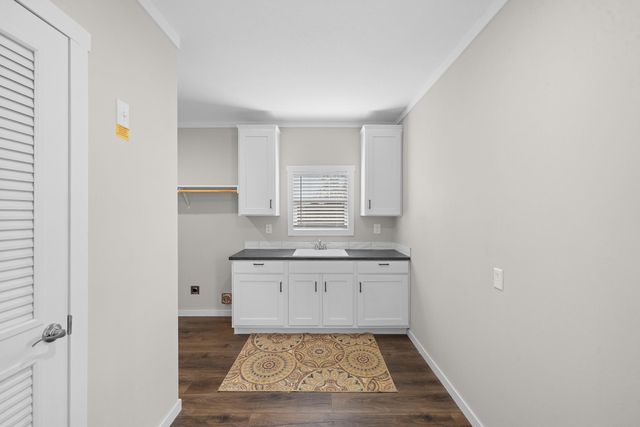 6724 Atakapan Trail, Bedias, TX 77831