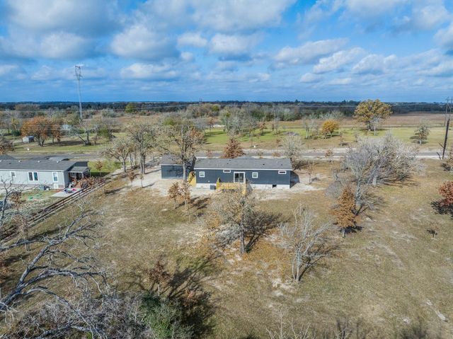 6724 Atakapan Trail, Bedias, TX 77831