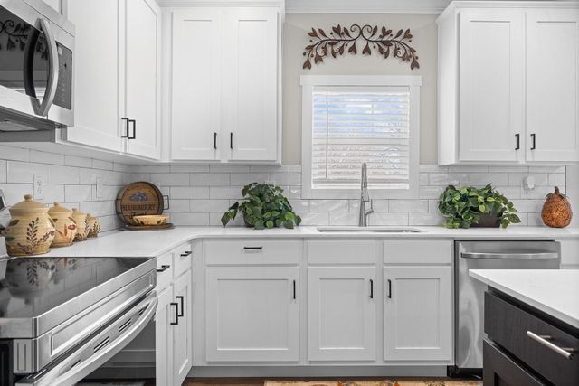 6724 Atakapan Trail, Bedias, TX 77831