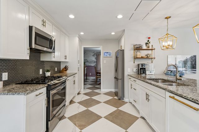7012 Wakefield Street, Dallas, TX 75231