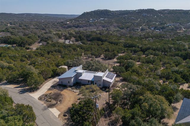 609 Las Colinas DR, Wimberley, TX 78676