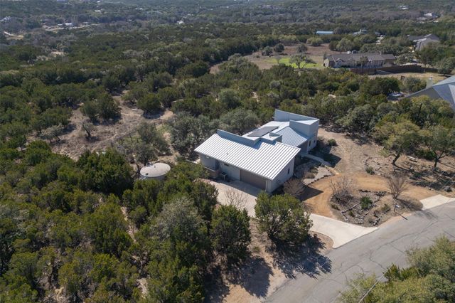 609 Las Colinas DR, Wimberley, TX 78676
