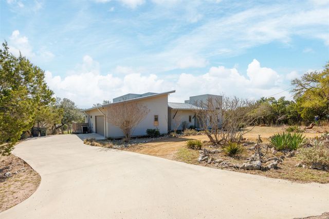 609 Las Colinas DR, Wimberley, TX 78676