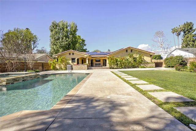 9340 Bianca, Northridge, CA 91325