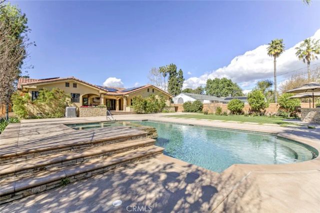 9340 Bianca, Northridge, CA 91325