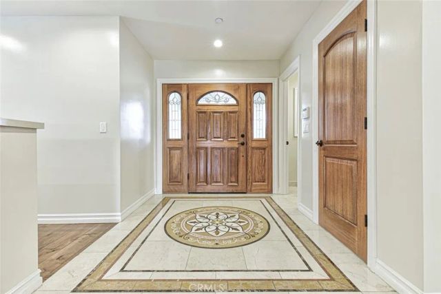 9340 Bianca, Northridge, CA 91325