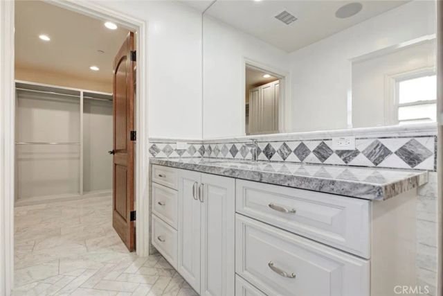 9340 Bianca, Northridge, CA 91325