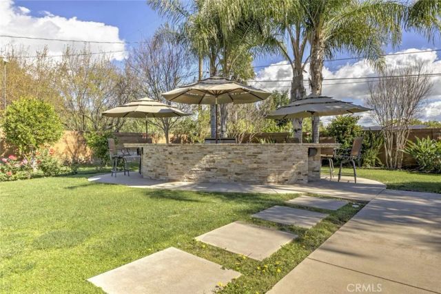 9340 Bianca, Northridge, CA 91325