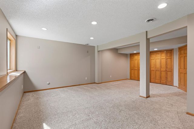10402 34th Street NE, Saint Michael, MN 55376