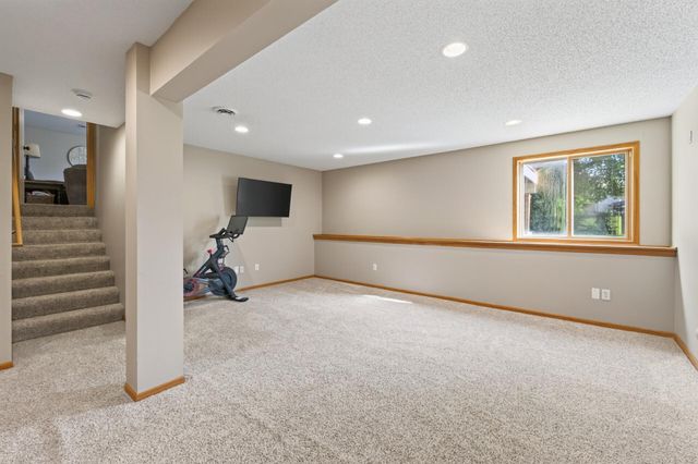10402 34th Street NE, Saint Michael, MN 55376