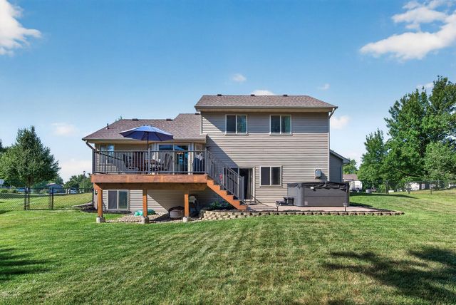 10402 34th Street NE, Saint Michael, MN 55376