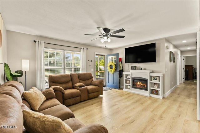 126 Hughes Street, Johnson City, TN 37601