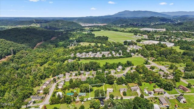 126 Hughes Street, Johnson City, TN 37601