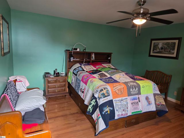 104 Burdock Way, Simpsonville, SC 29681