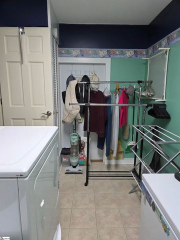 104 Burdock Way, Simpsonville, SC 29681