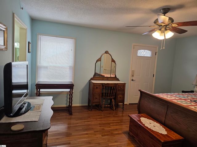 104 Burdock Way, Simpsonville, SC 29681