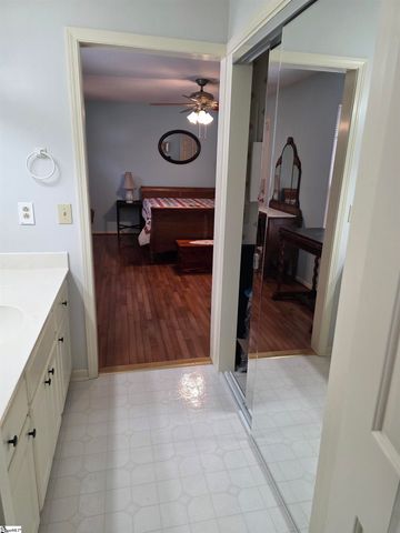 104 Burdock Way, Simpsonville, SC 29681