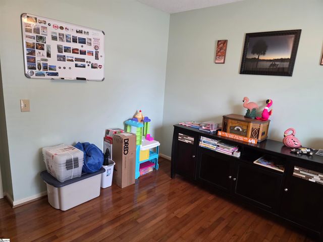 104 Burdock Way, Simpsonville, SC 29681