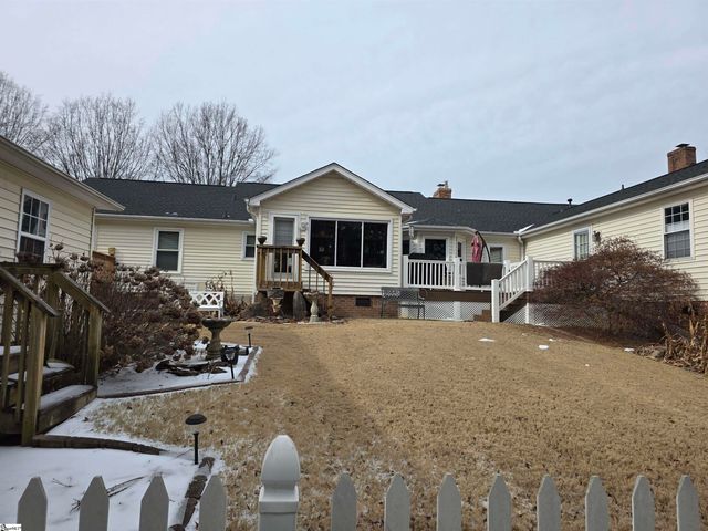 104 Burdock Way, Simpsonville, SC 29681