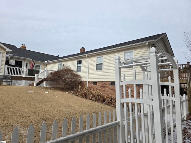 104 Burdock Way, Simpsonville, SC 29681