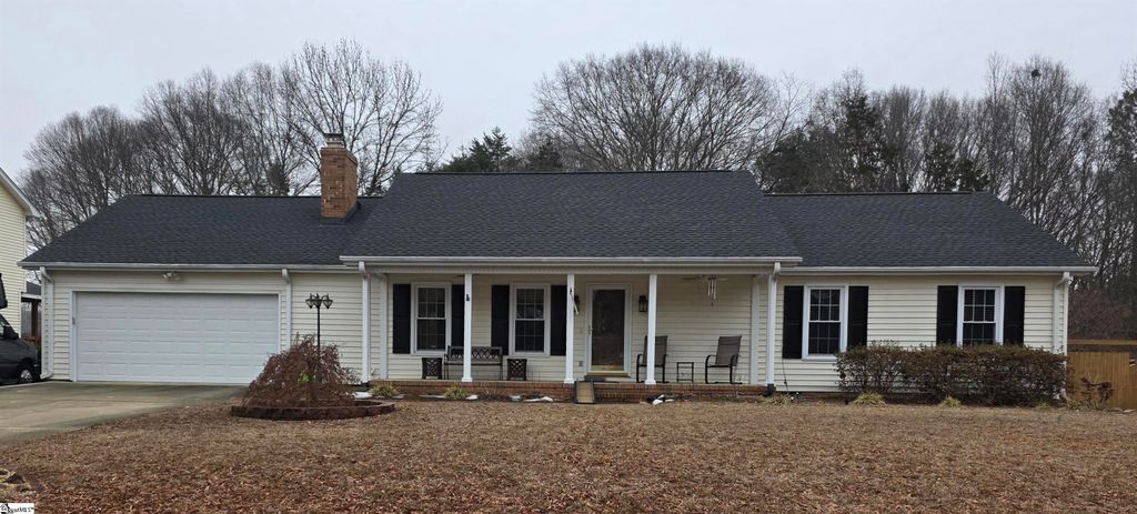 104 Burdock Way, Simpsonville, SC 29681