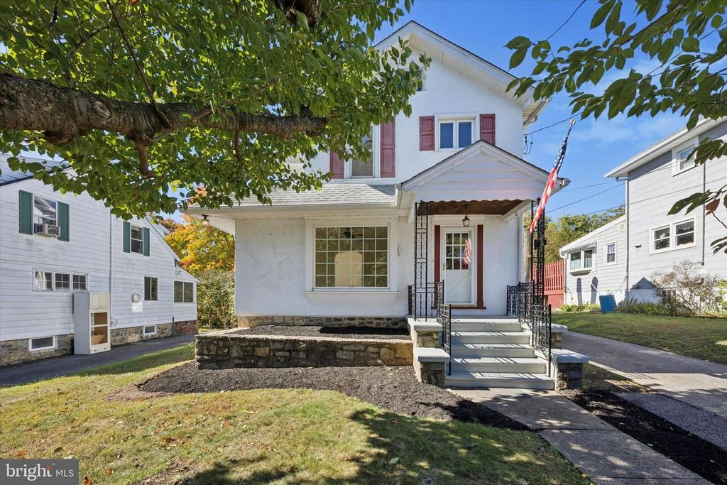 208 S PENNELL RD, Media, PA 19063