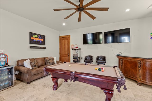 313 Cedar Creek Landing Lane, Mabank, TX 75143