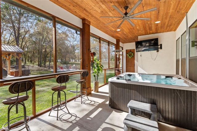 313 Cedar Creek Landing Lane, Mabank, TX 75143