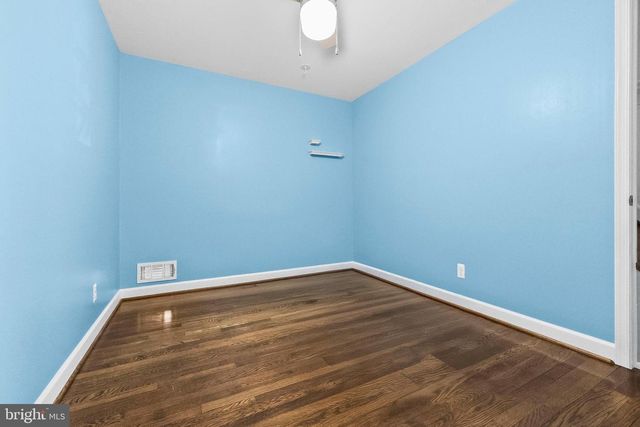 5925 BERWYN RD, College Park, MD 20740