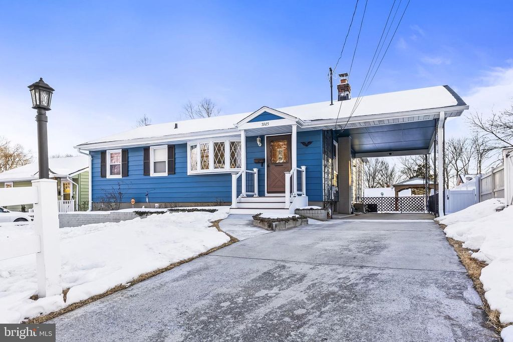 5925 BERWYN RD, College Park, MD 20740