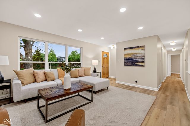 21 Blairsden Avenue, Carmel, IN 46032