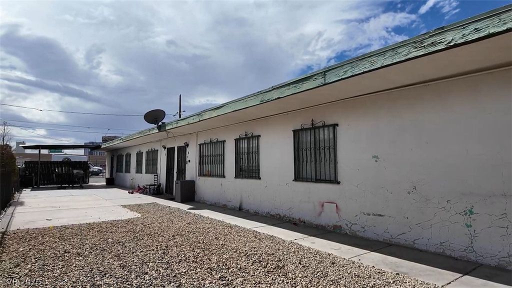 705 Morgan Avenue, Las Vegas, NV 89106 — photo 3