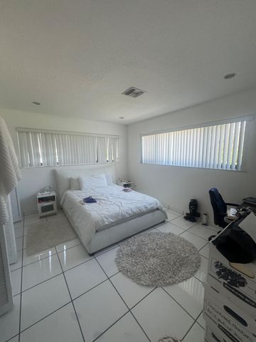 600 Hibiscus Drive, Hallandale Beach, FL 33009