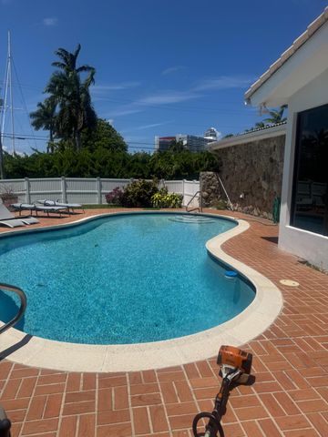 600 Hibiscus Drive, Hallandale Beach, FL 33009