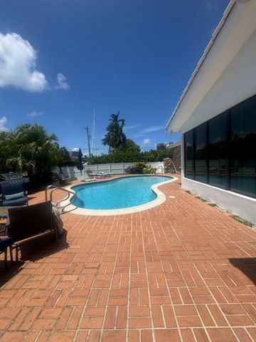 600 Hibiscus Drive, Hallandale Beach, FL 33009