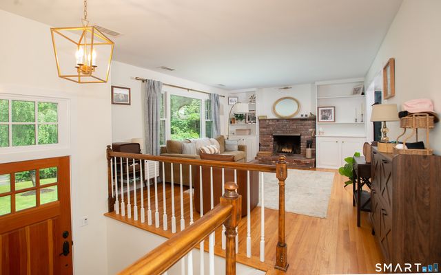 128 Knollwood Drive, Ridgefield, CT 06877