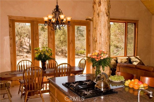 4295 Noodle, Angelus Oaks, CA 92305