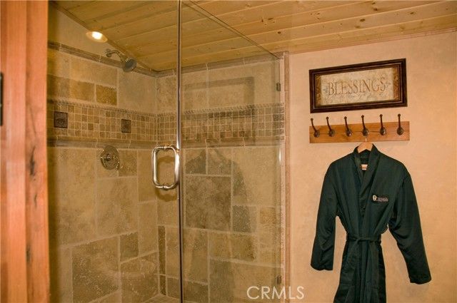 4295 Noodle, Angelus Oaks, CA 92305