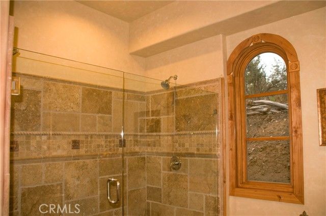 4295 Noodle, Angelus Oaks, CA 92305