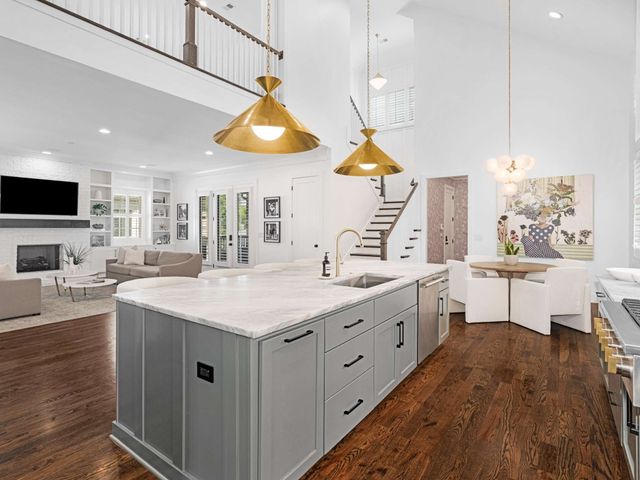 2710 Brightwood Ave, Nashville, TN 37212