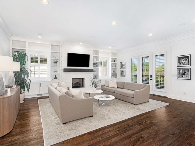 2710 Brightwood Ave, Nashville, TN 37212