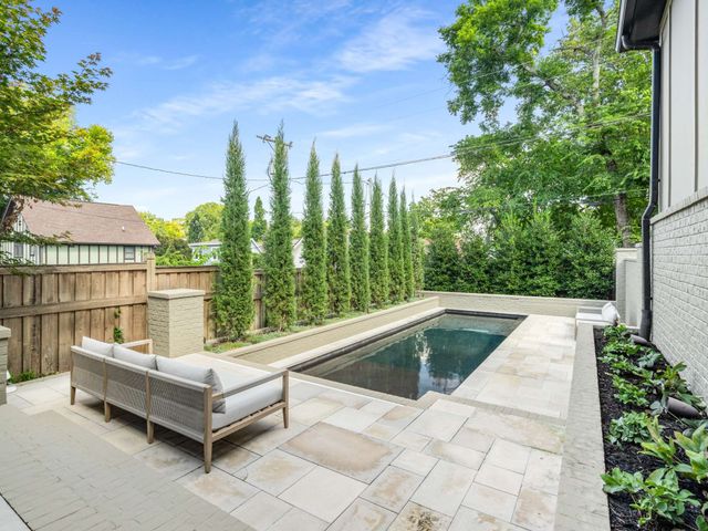 2710 Brightwood Ave, Nashville, TN 37212