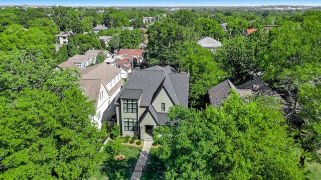 2710 Brightwood Ave, Nashville, TN 37212