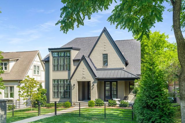 2710 Brightwood Ave, Nashville, TN 37212