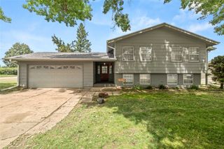 302 Newcastle Road, Marshalltown, IA 50158