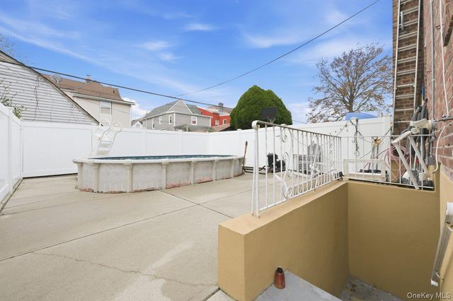 8754 110th Street, Richmond Hill, NY 11418