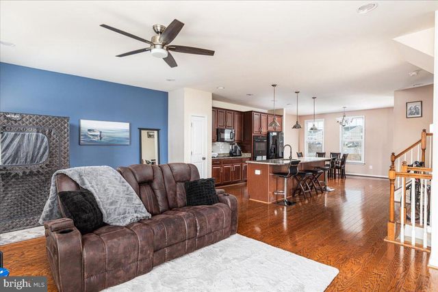 142 SEQUOIA DR, Winchester, VA 22602