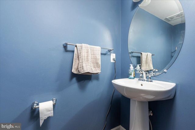 142 SEQUOIA DR, Winchester, VA 22602