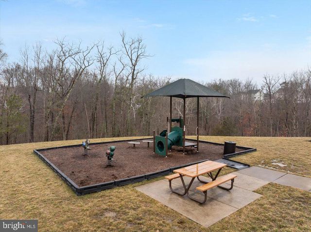 142 SEQUOIA DR, Winchester, VA 22602